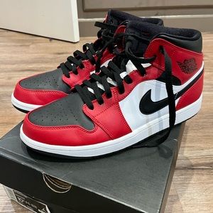 Jordan Chicago red